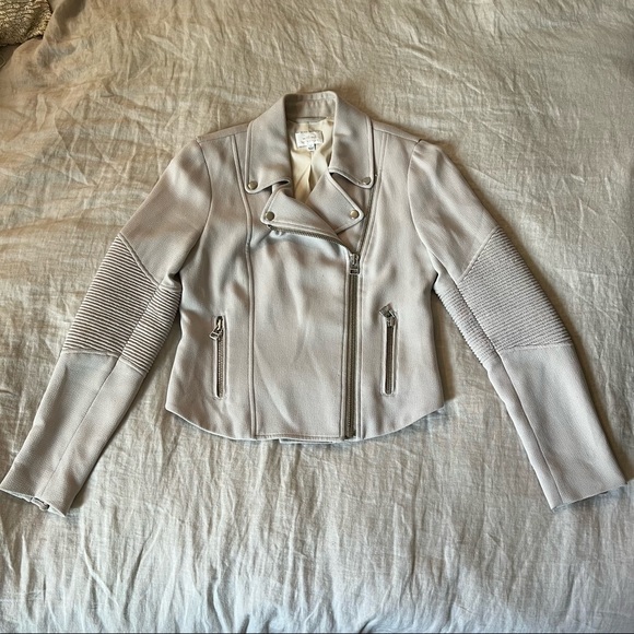Aritzia Wilfred Montesson Motorcyle Crepe jacket - Picture 8 of 16